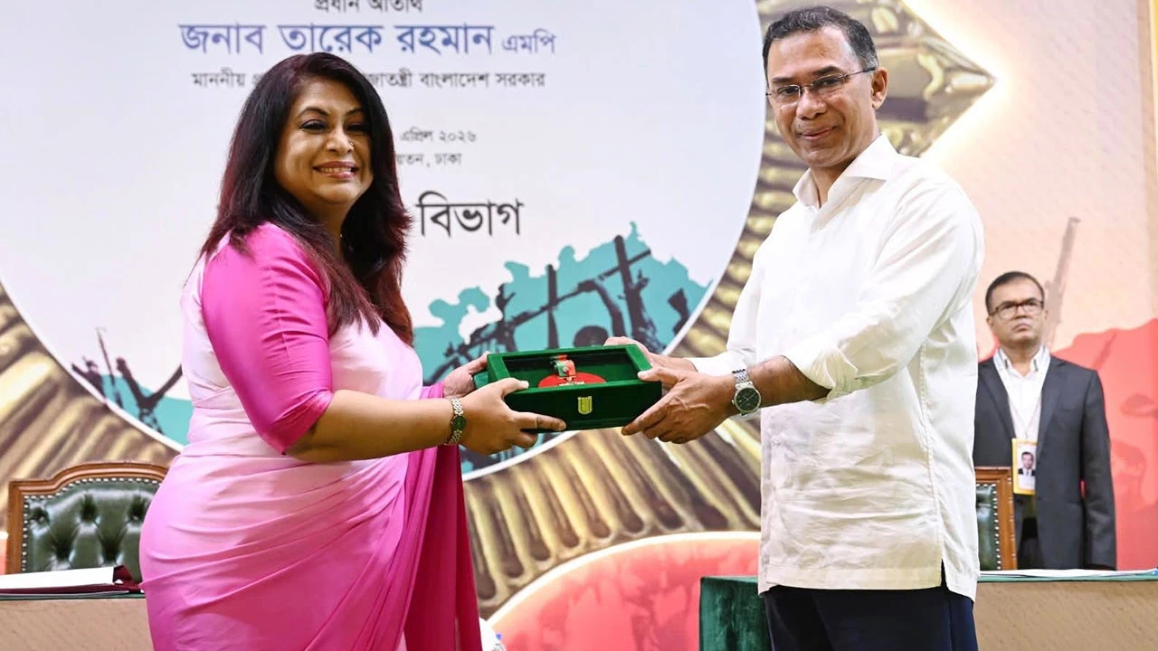 পাপাকে নিয়ে আমরা সত্যিই গর্বিত: হুমায়রা বশির
