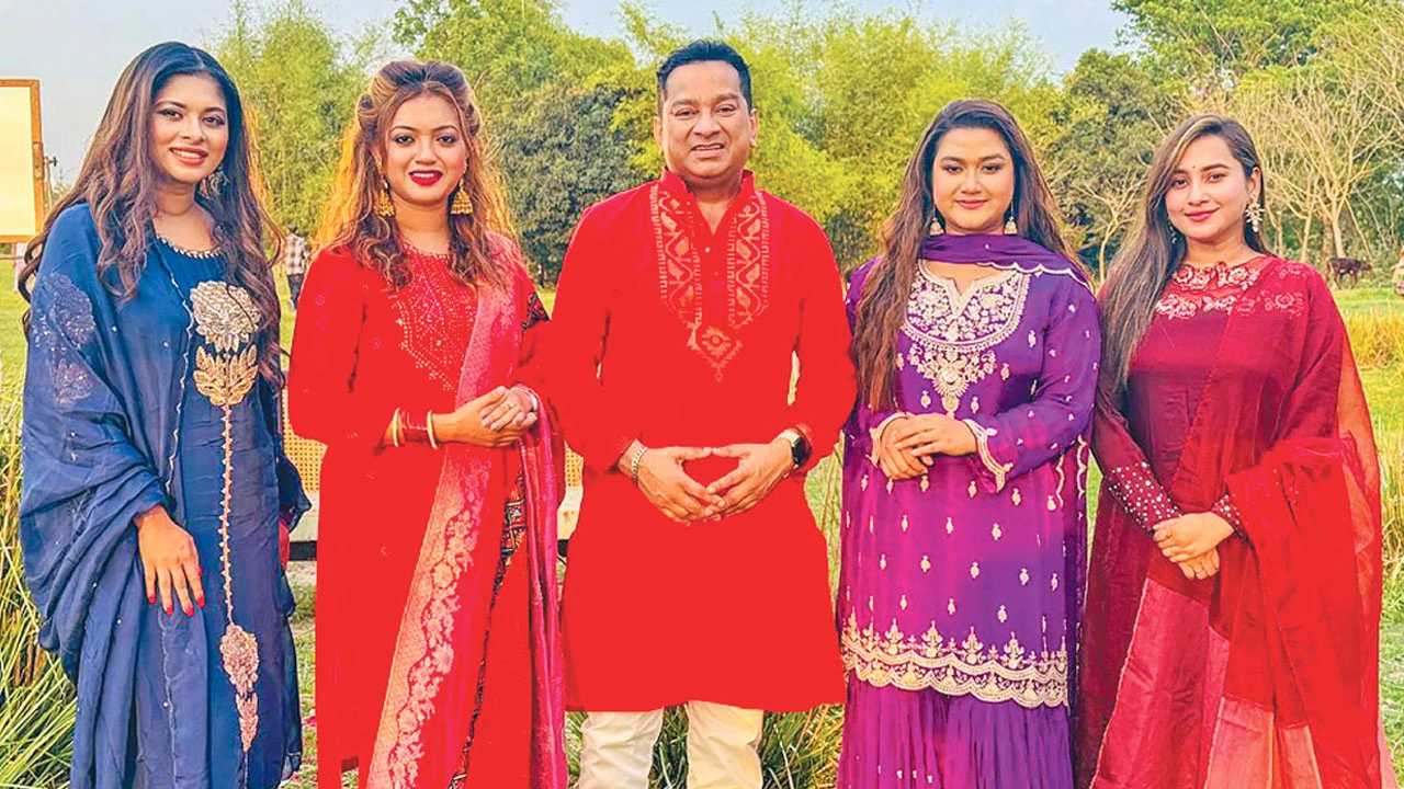 দেড় যুগ পর নতুন করে ‘বাজেরে বাজে ঢোল আর ঢাক’