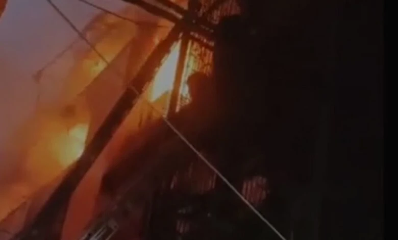 দিল্লিতে বহুতল ভবনে আগুন, নিহত ৯