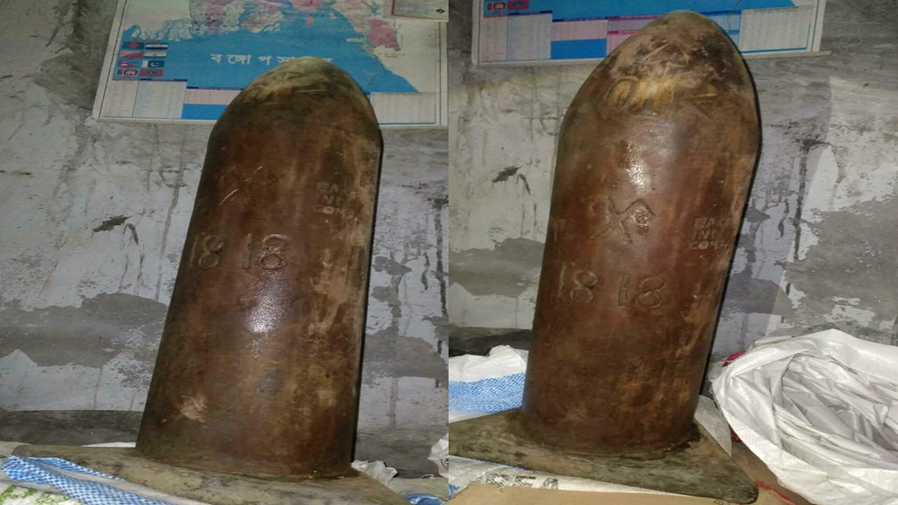 সাতক্ষীরায় সীমানা পিলার জব্দ, আটক ৪