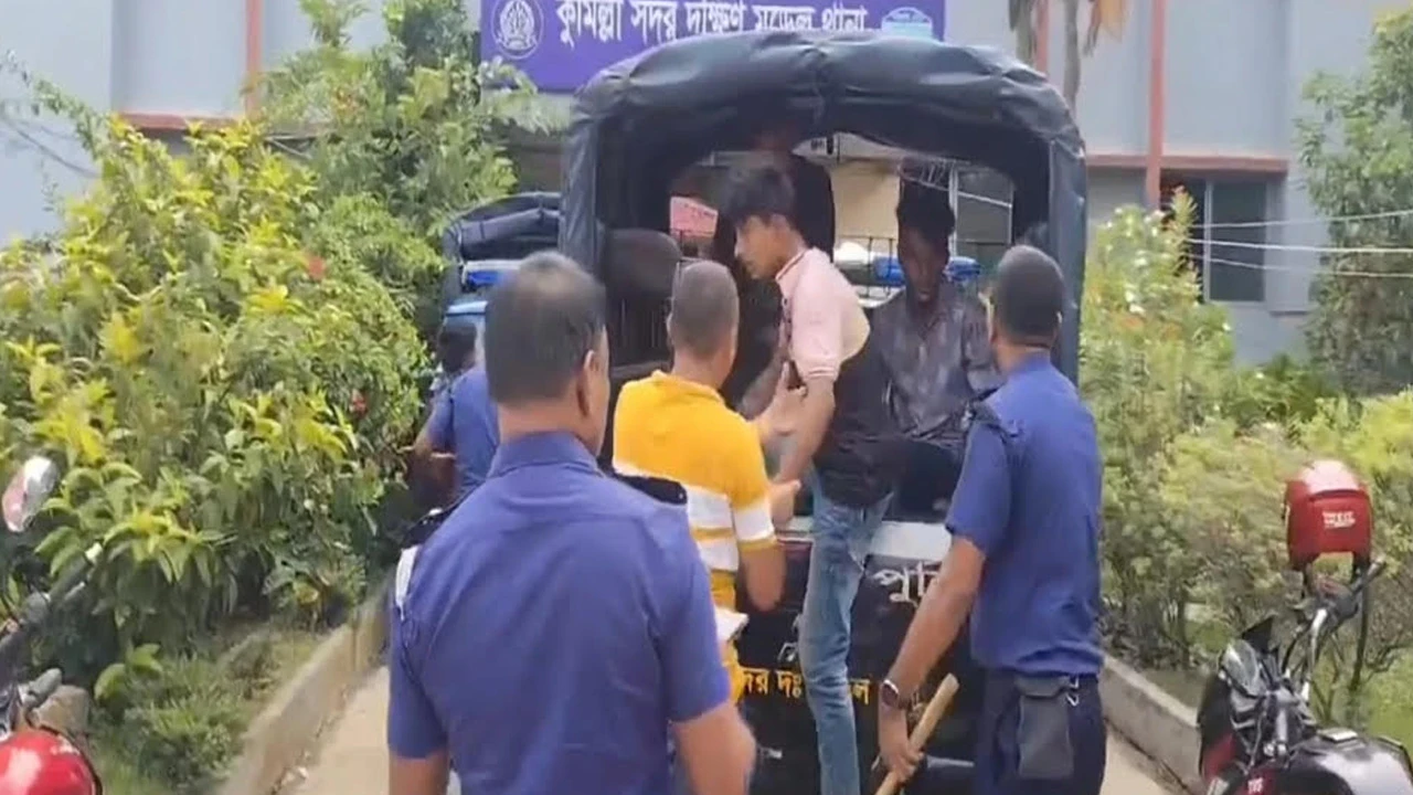 কুমিল্লায় ছাত্রলীগের ঝটিকা মিছিল, আটক ৪৫