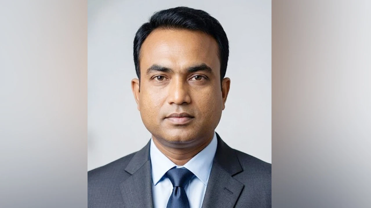 ভালুকায় সনদহীন সাংবাদিকতা নিয়ে প্রশ্ন যুবদল নেতার