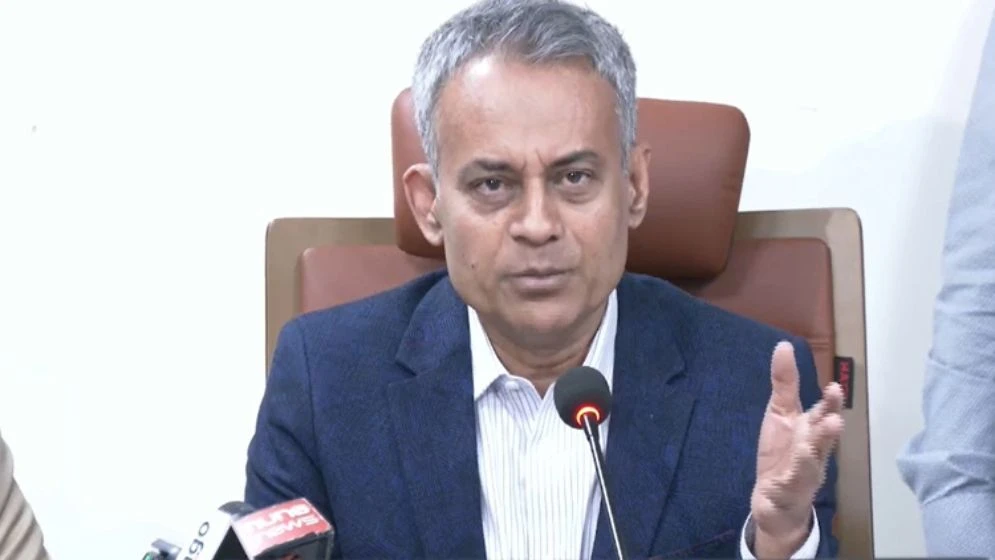 গাবতলী ও সায়েদাবাদ বাসস্ট্যান্ড সরানো নিয়ে যা বললেন মন্ত্রী