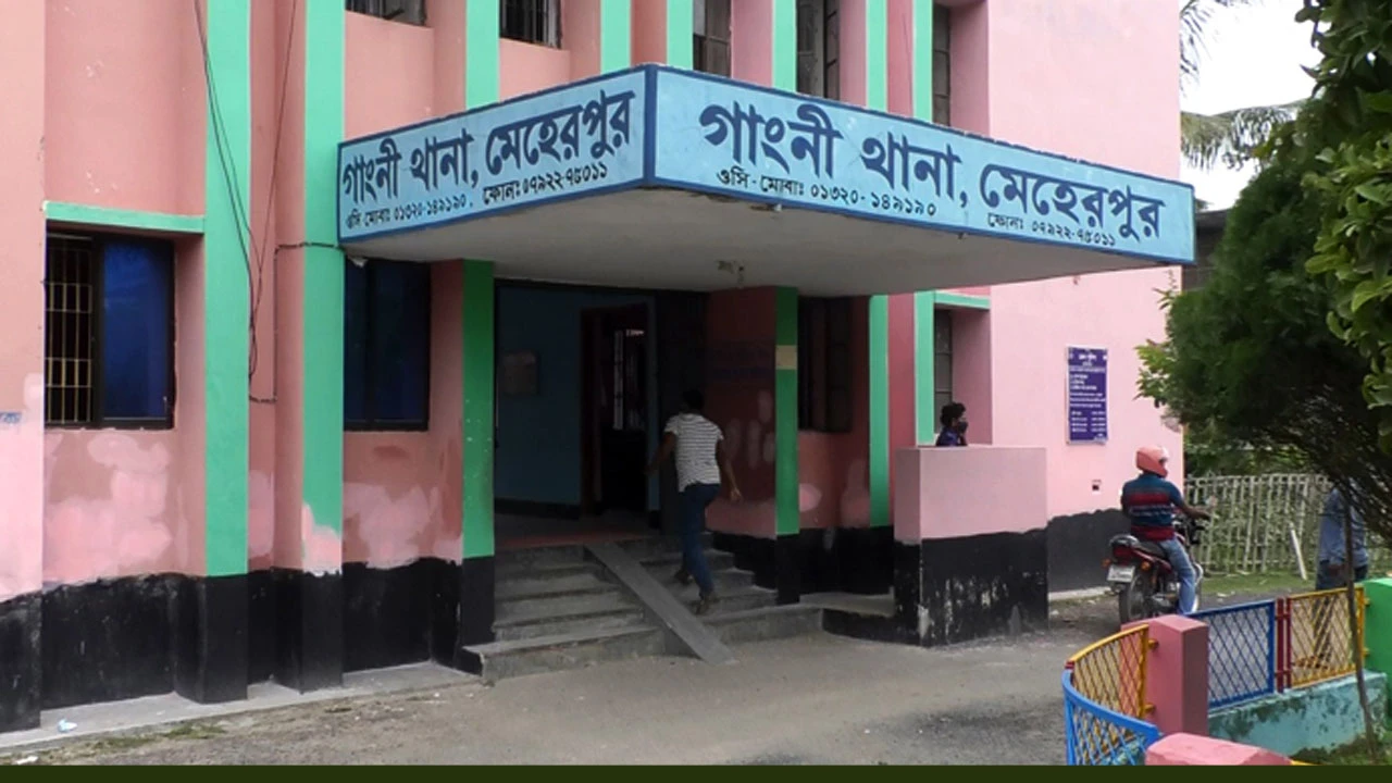 গাংনীতে সড়ক দুর্ঘটনায় নারী-শিশুসহ আহত ৭