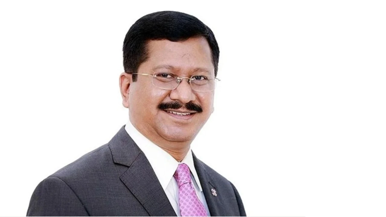 দুদকের মামলায় অভিযুক্ত মেহমুদ যেভাবে আইএফআইসির চেয়ারম্যান হলেন