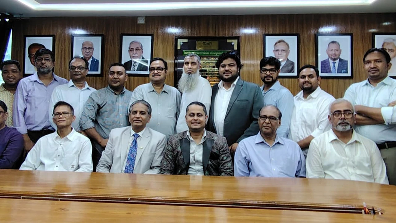 টোয়াবের নতুন পরিচালনা পর্ষদের আনুষ্ঠানিক দায়িত্ব গ্রহণ
