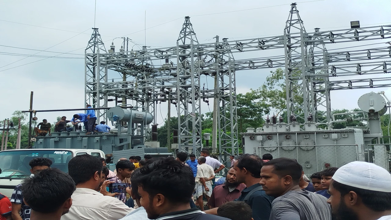 ৪ দিন ধরে বিদ্যুৎ নেই, অন্ধকারে কয়েক ইউনিয়ন