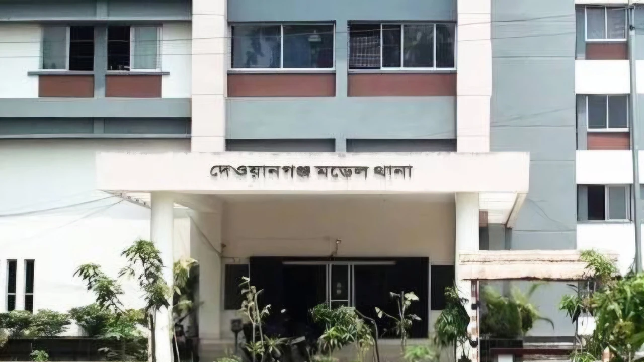 এইচএসসি পরীক্ষায় নকল করার দায়ে ৫ পরীক্ষার্থী বহিষ্কার