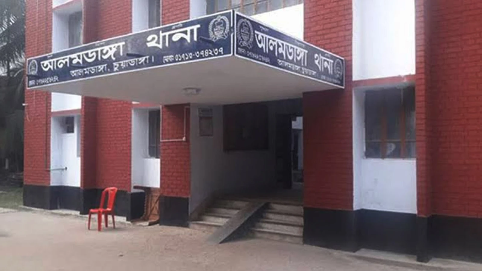জমি নিয়ে বিরোধে বৃদ্ধকে পিটিয়ে হত্যা