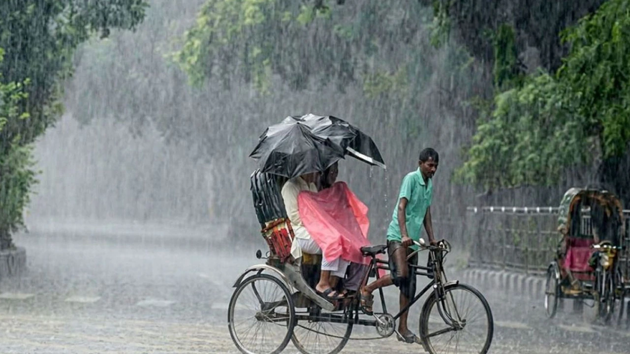 বৃষ্টি নিয়ে যে বার্তা দিল আবহাওয়া অফিস