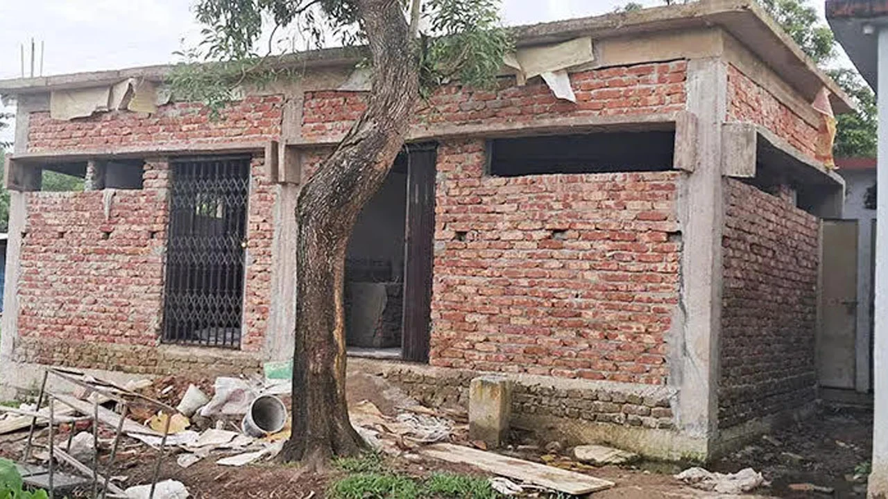 কোটি টাকার ওয়াশব্লকের প্রকল্পের কাজে ধীরগতিতে