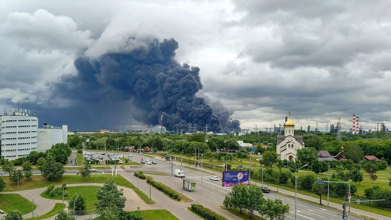 ইউক্রেনের ড্রোন হামলায় রাশিয়ায় ১৩ জন নিহত