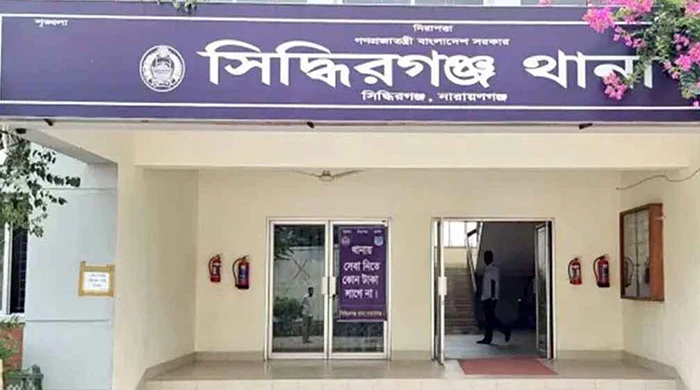 স্বামীর বিশেষ অঙ্গ কাটার অভিযোগে স্ত্রী আটক