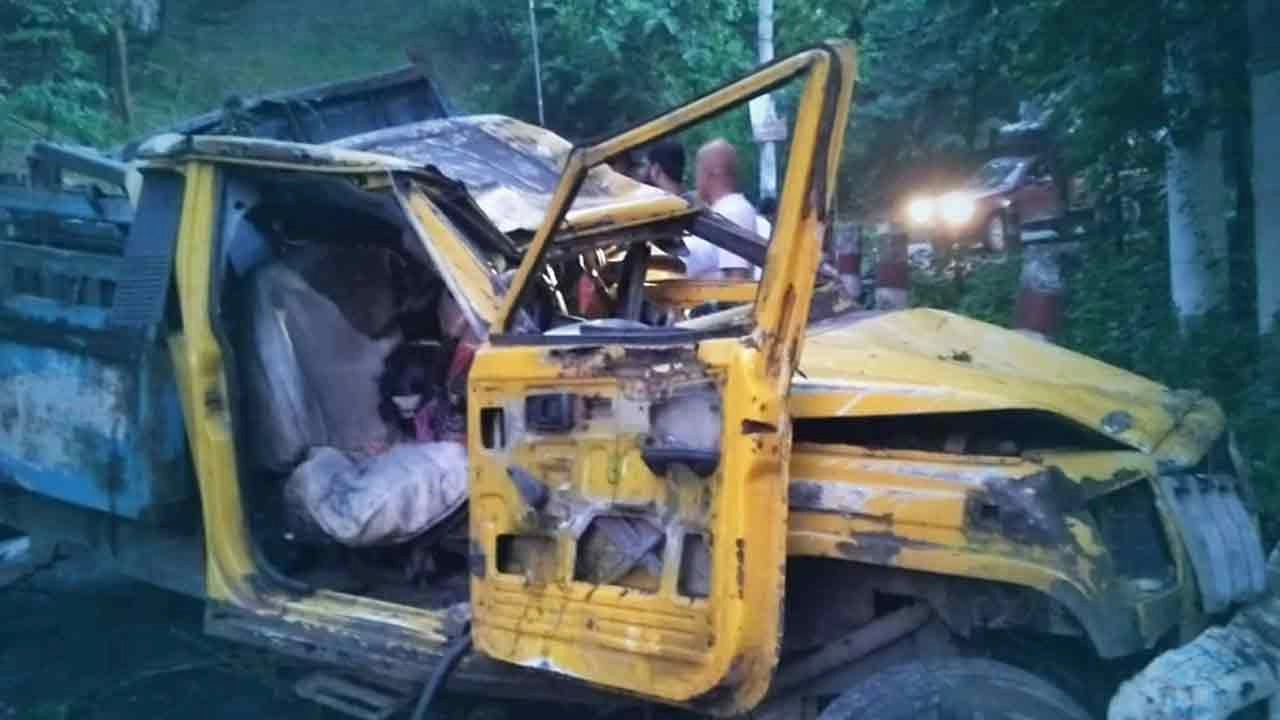 রাঙামাটিতে পিকআপ উল্টে নারীসহ নিহত ৪