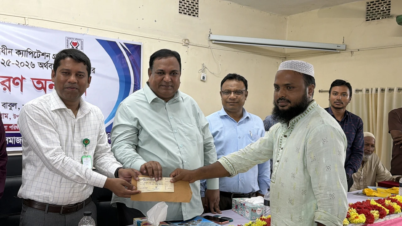 এতিম শিশুদের জন্য ৩২ লাখ টাকার অনুদান বিতরণ