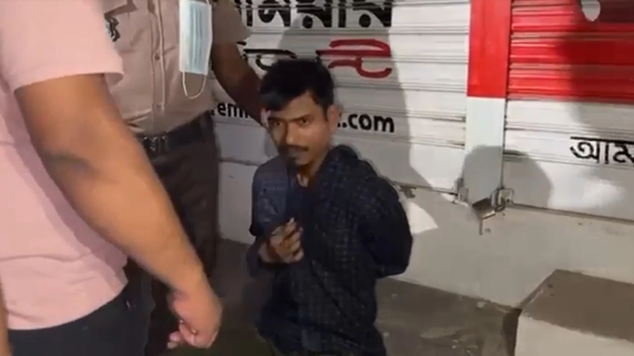 কারাগার থেকে পালানো ‘জঙ্গি’ জুয়েল বোমাসহ গ্রেপ্তার