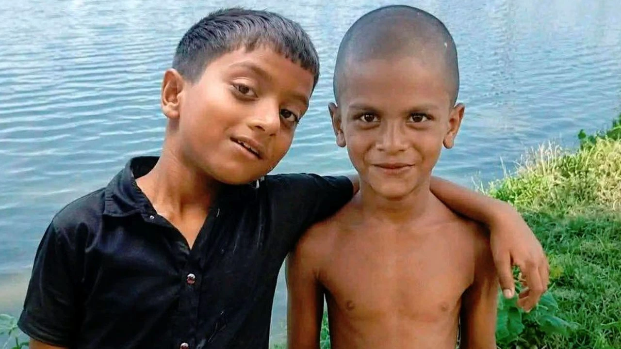 নিখোঁজের ১২ ঘণ্টা পর পুকুরে মিলল দুই শিশুর মরদেহ