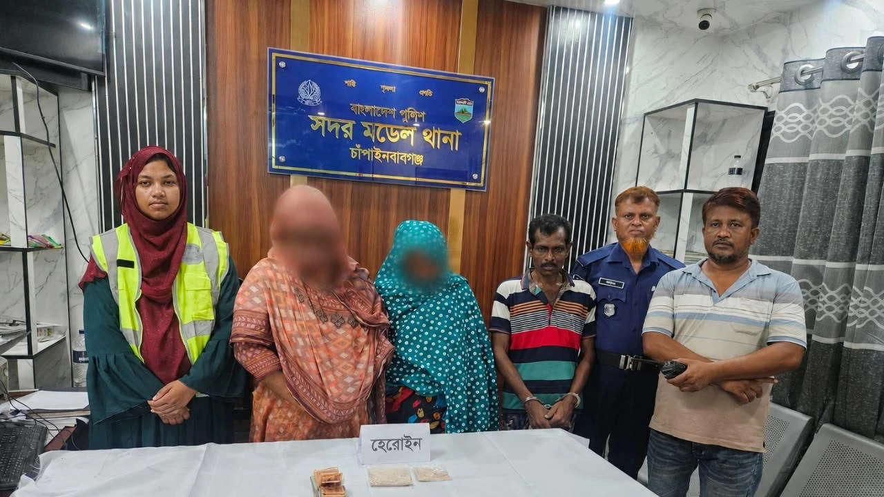 চাঁপাইনবাবগঞ্জে হেরোইনসহ ৩ জন গ্রেপ্তার