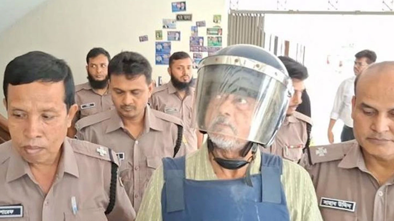 মালয়েশিয়ায় কর্মী পাঠানোর নামে অর্থ আত্মসাৎ, সাবেক এমপির ৪ দিনের রিমান্ড