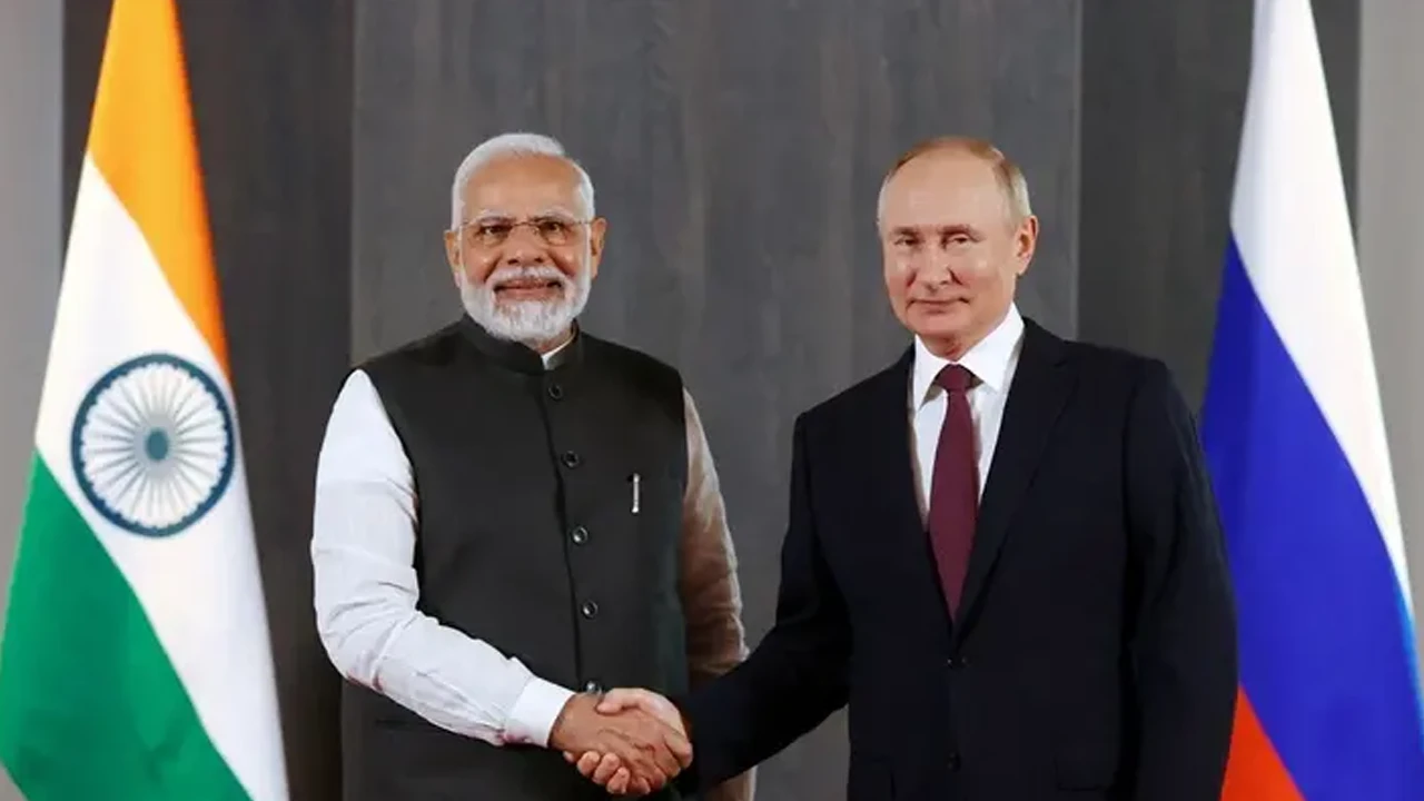 ব্রিকস সম্মেলনে যোগ দিতে দিল্লিতে পৌঁছেছেন পুতিন