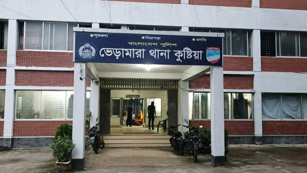 খাল থেকে অজ্ঞাত নারীর অর্ধগলিত মরদেহ উদ্ধার