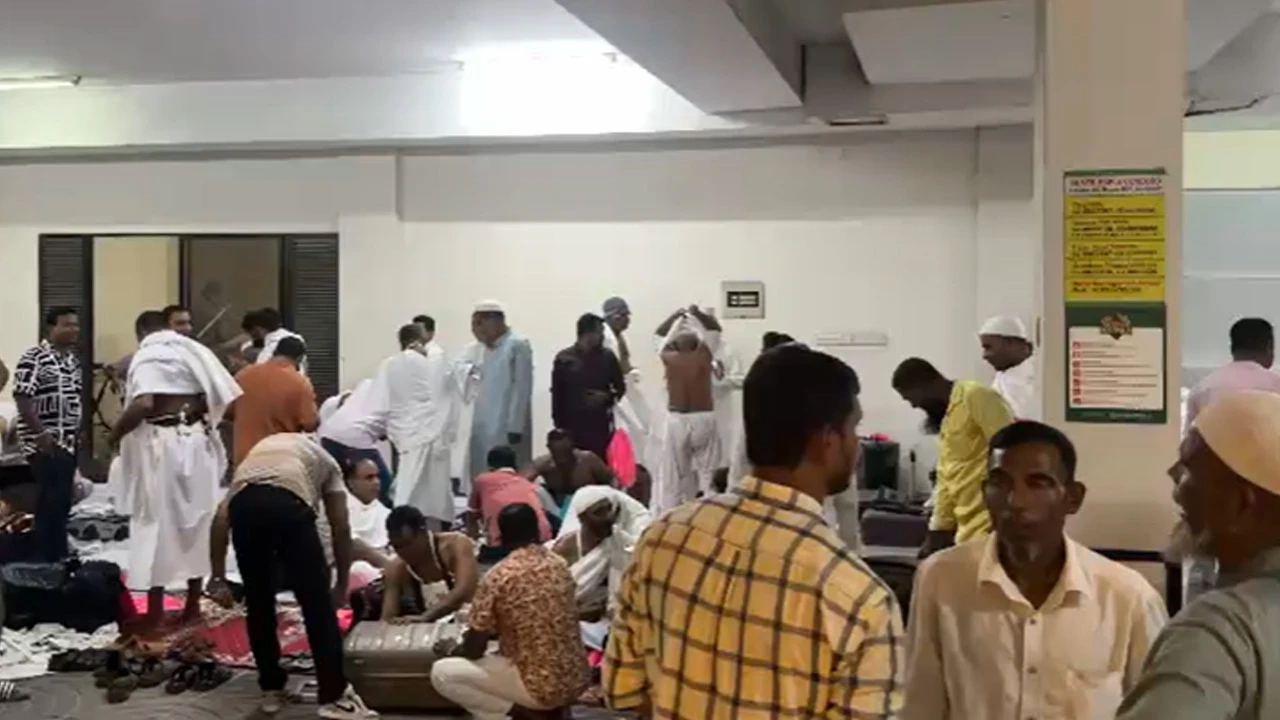 বাবরের উদ্যোগে ওমরাহ পালনে সৌদি যাচ্ছেন বিএনপির ৪৭ নেতাকর্মী