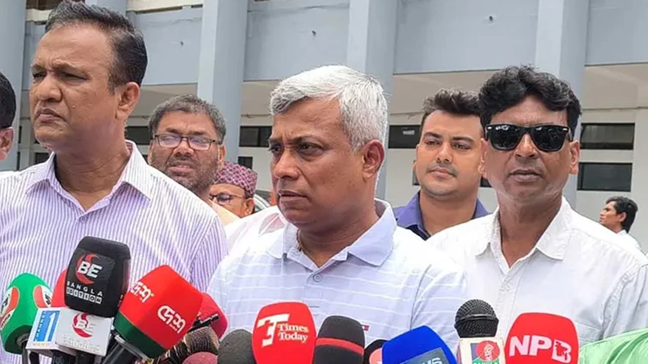 মধ্যপ্রাচ্যের সংকট কাটলে তেলের দাম কমাবে সরকার: জ্বালানি প্রতিমন্ত্রী