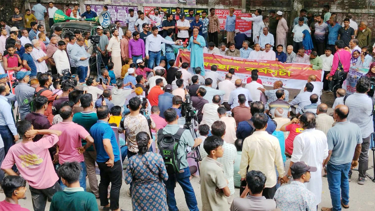 এনসিটি চুক্তি হলে বন্দর বন্ধের হুঁশিয়ারি শ্রমিকদের