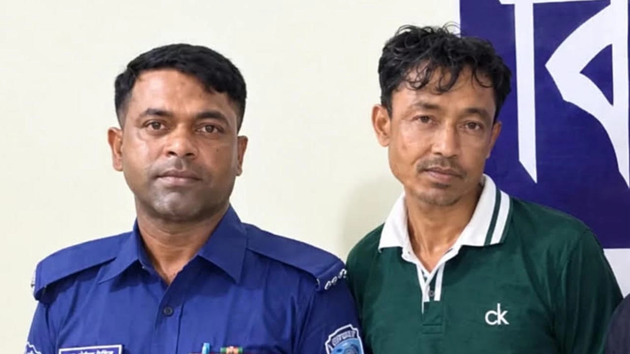 মিরসরাইয়ে ডাকাত জাহাঙ্গীর গ্রেপ্তার