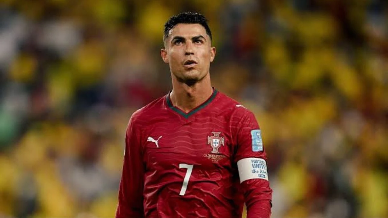 জাতীয় দল থেকে সাময়িক নিষিদ্ধ রোনালদো