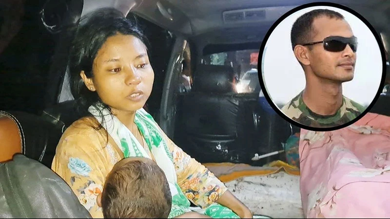 গুলির শব্দ শুনে বের হয়ে দেখি স্বামী মাটিতে পড়ে আছে