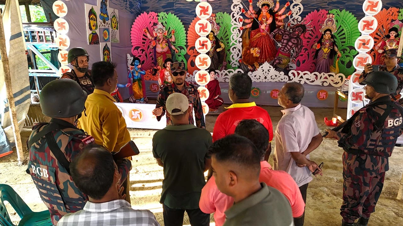 সীমান্ত এলাকার পূজামণ্ডপে নিরাপত্তা জোরদার করেছে বিজিবি