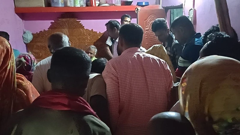 দুই সন্তানকে হত্যার পর মায়ের আত্মহত্যার অভিযোগ