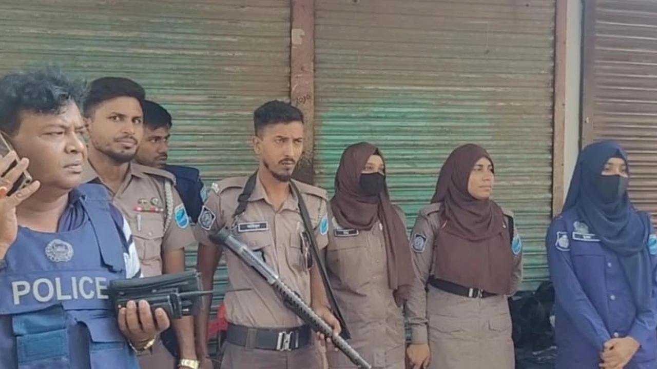 বোরকা পরে কালকিনিতে হামলা-বোমা বিস্ফোরণ, গণপিটুনিতে নিহত ১