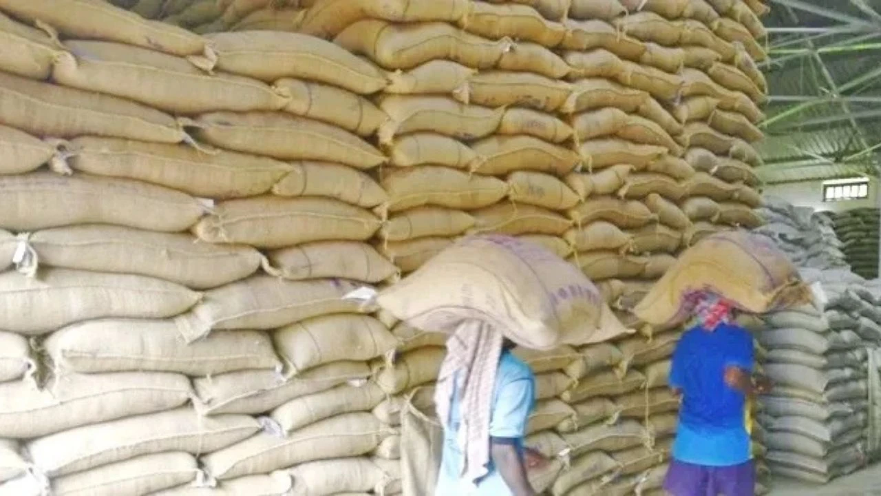 ভারত থেকে আমদানি করা  ১৩৫ টন চালে আফলাটক্সিন