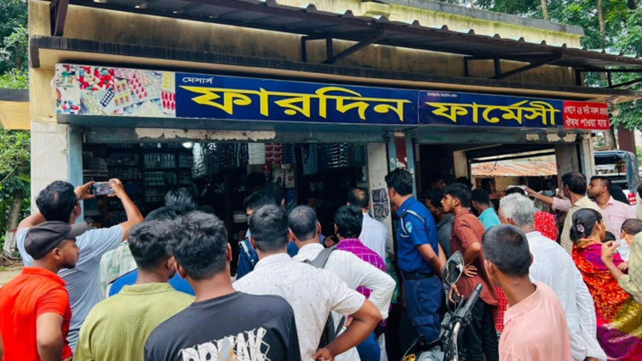 কসবায় ৫ ফার্মেসিকে ৫৫ হাজার টাকা জরিমানা