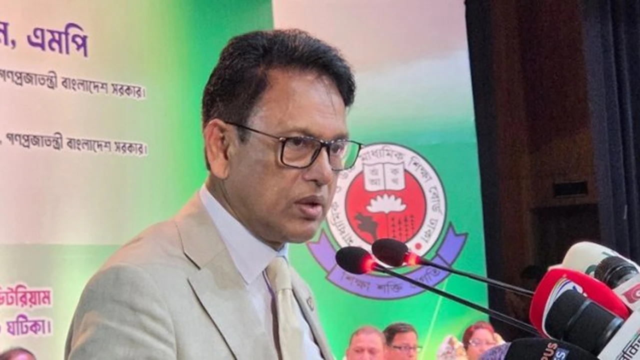 আগামী বছর থেকে মাদ্রাসা ও কারিগরি বোর্ডের পরীক্ষাও অভিন্ন প্রশ্নপত্রে