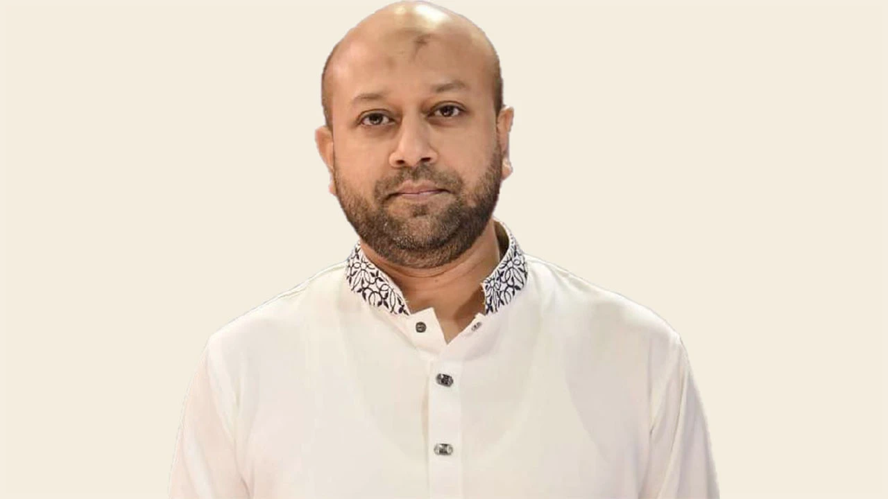 ঢাবি নিয়ে অবমাননাকর বক্তব্য, ব্যারিস্টার ফুয়াদকে আইনি নোটিশ