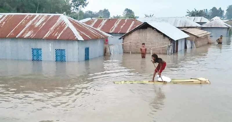 টানা বৃষ্টির প্রভাবে সাত নদীর পানি বিপৎসীমা ছোঁয়ার আশঙ্কা