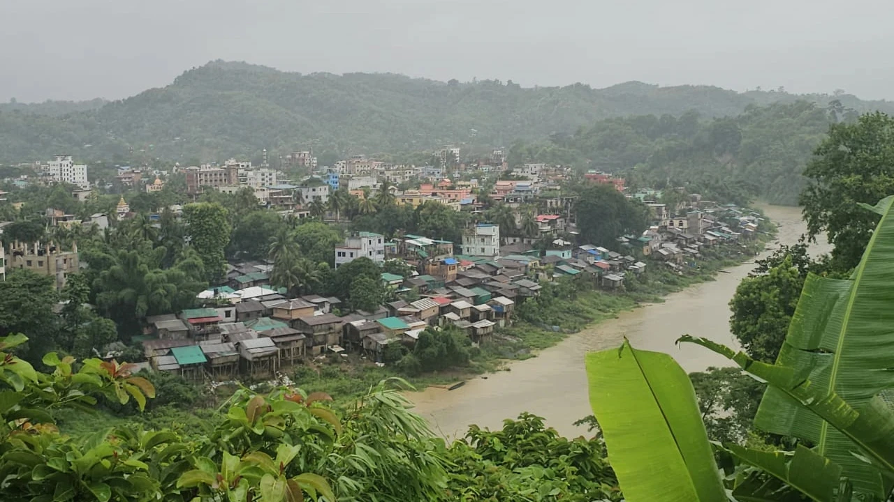 অতিবৃষ্টি: থানচিতে আটকা পড়েছে শতাধিক পর্যটক