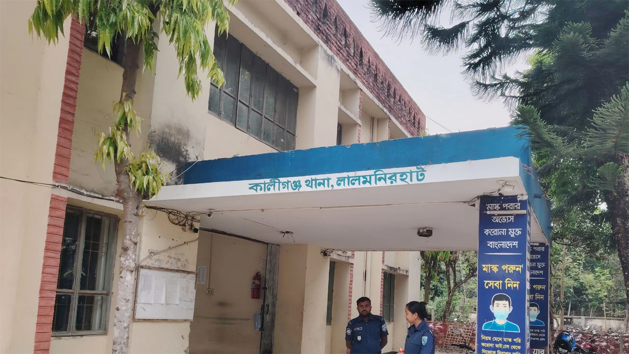 গোসল করতে নেমে প্রাণ গেল অষ্টম শ্রেণির শিক্ষার্থীর