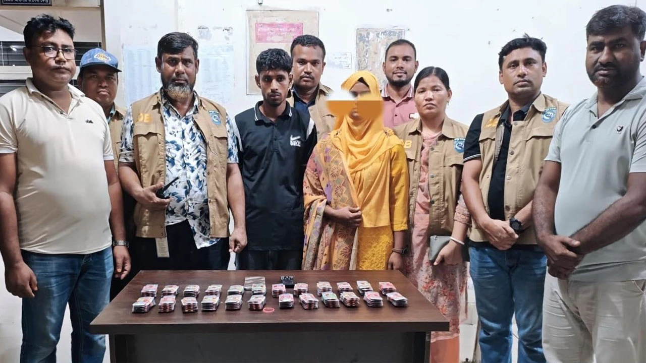 গঙ্গাচড়ায় ২ মাদক ব্যবসায়ী গ্রেপ্তার