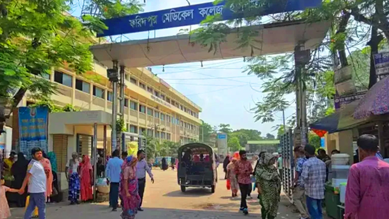 ফরিদপুরে পৃথক দুর্ঘটনায় সড়কে ঝরল ৩ প্রাণ