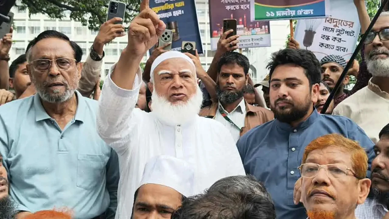 ‘আমরা কাউকে অসম্মান করতে আসিনি, জনগণের দাবি নিয়ে এসেছি’