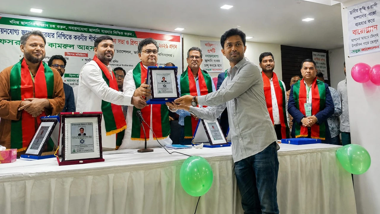 জনসচেতনতা তৈরিতে বিশেষ অবদান, পুরস্কৃত ফাহিম মোনায়েম