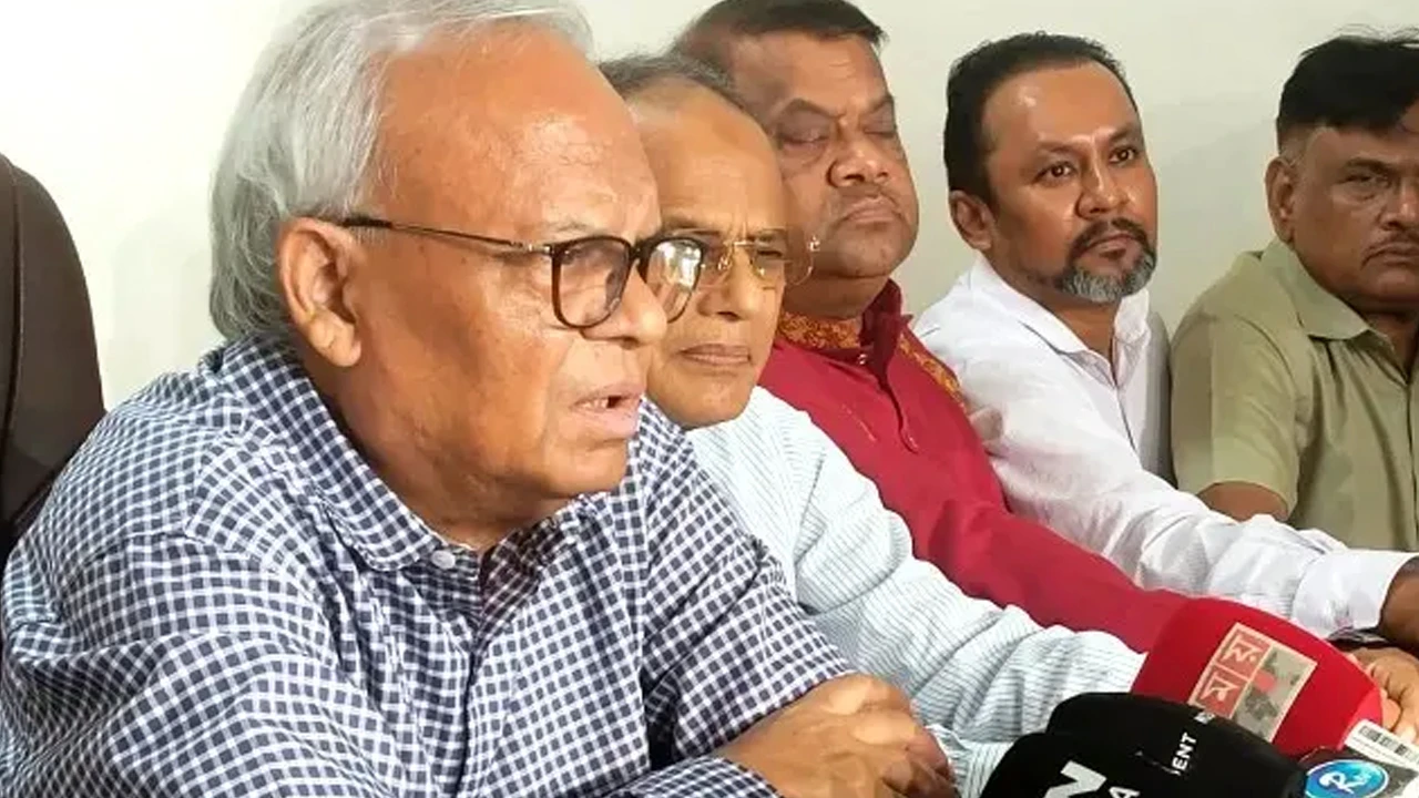 রাজপথে ‘লংমার্চ’র নামে বিরোধী দল গণতন্ত্র বিনষ্টের চেষ্টা করছে