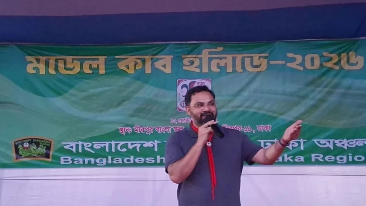 শিশু-কিশোরদের ডিভাইস আসক্তি কমিয়ে মাঠে ফেরাতে হবে