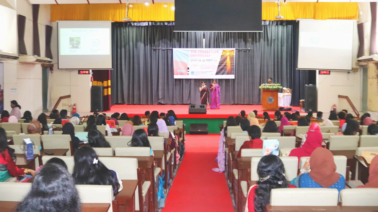 নবীন বরণে বাকৃবির কৃষি অর্থনীতি অনুষদে ব্যতিক্রমী অনুষ্ঠান