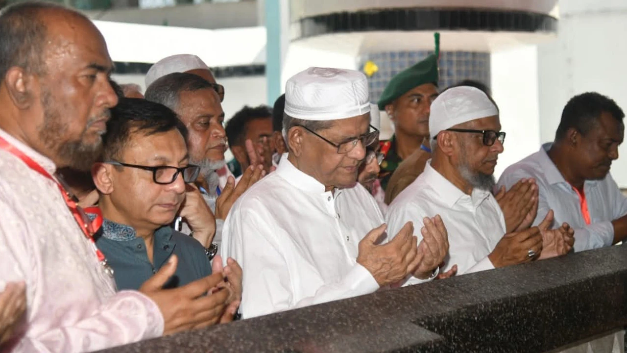রাষ্ট্রপতি হয়ে প্রথমবার সিলেটে মির্জা ফখরুল ইসলাম