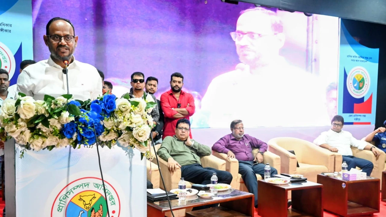 ‘নিরাপদ খাদ্য উৎপাদনে অ্যান্টিবায়োটিকের অপব্যবহার বন্ধ করতে হবে’